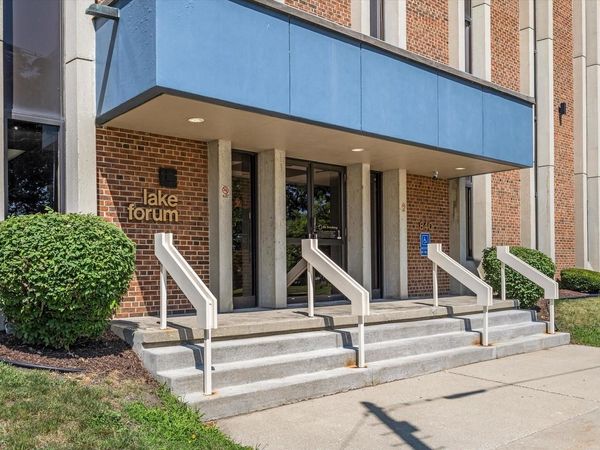 840 Lake AVENUE #300, Racine, WI 53403