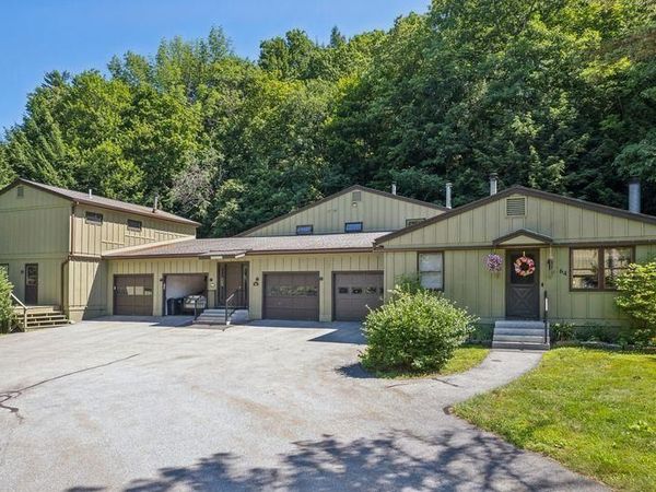 29 Pleasant Street, Unit 60, Lebanon, NH 03784