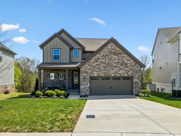 132 Newbury Dr, White House, TN 37188