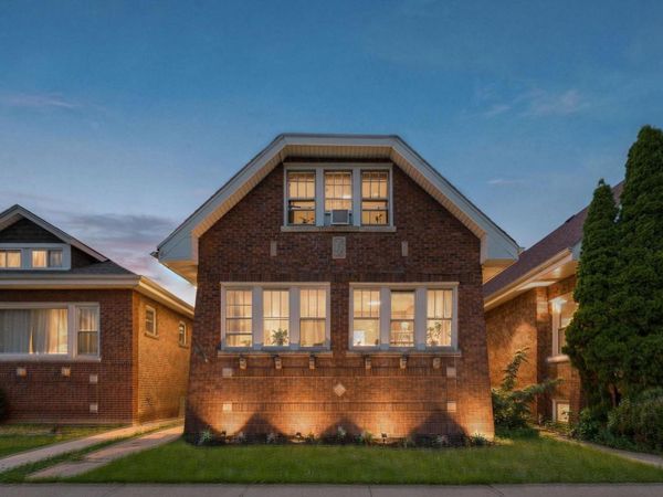 5630 S Albany Avenue , Chicago, IL 60629