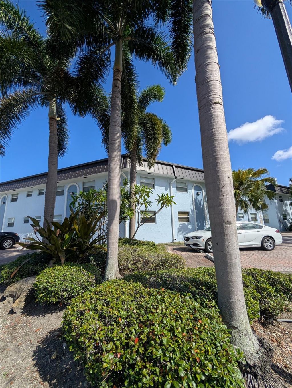 1470 N Dixie Highway N, Unit 10, Fort Lauderdale, FL 33304 Photo