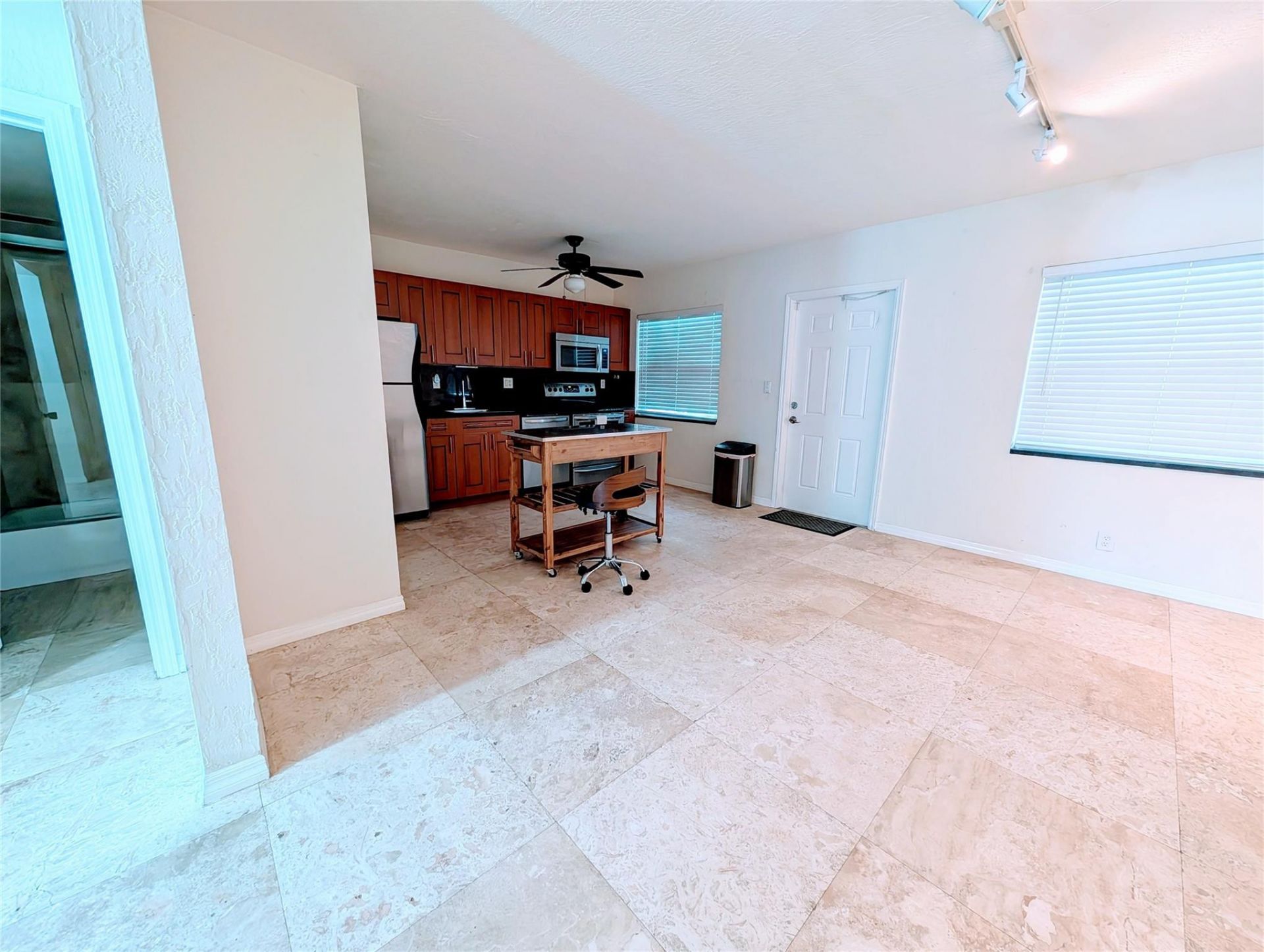 1470 N Dixie Highway N, Unit 10, Fort Lauderdale, FL 33304 Photo