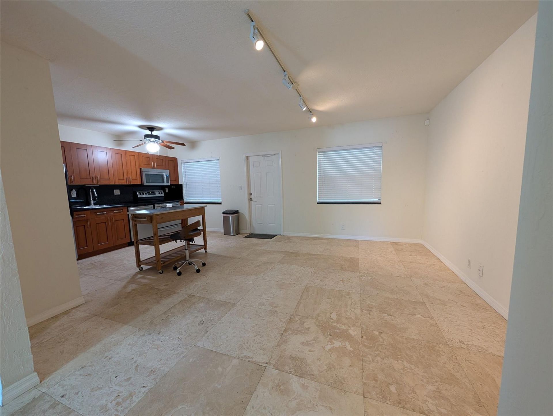 1470 N Dixie Highway N, Unit 10, Fort Lauderdale, FL 33304 Photo