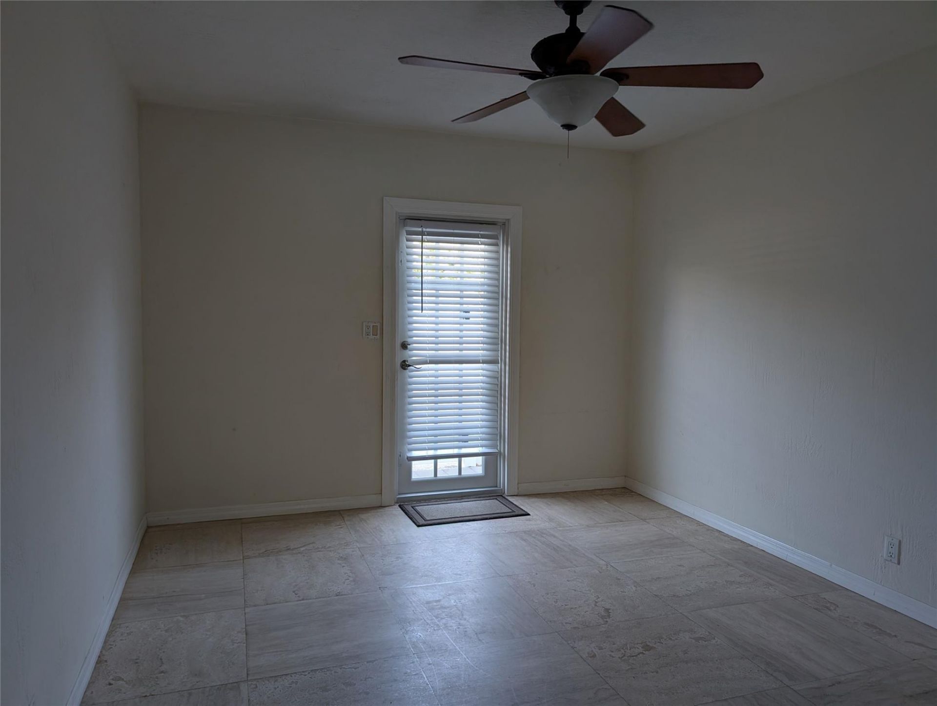 1470 N Dixie Highway N, Unit 10, Fort Lauderdale, FL 33304 Photo