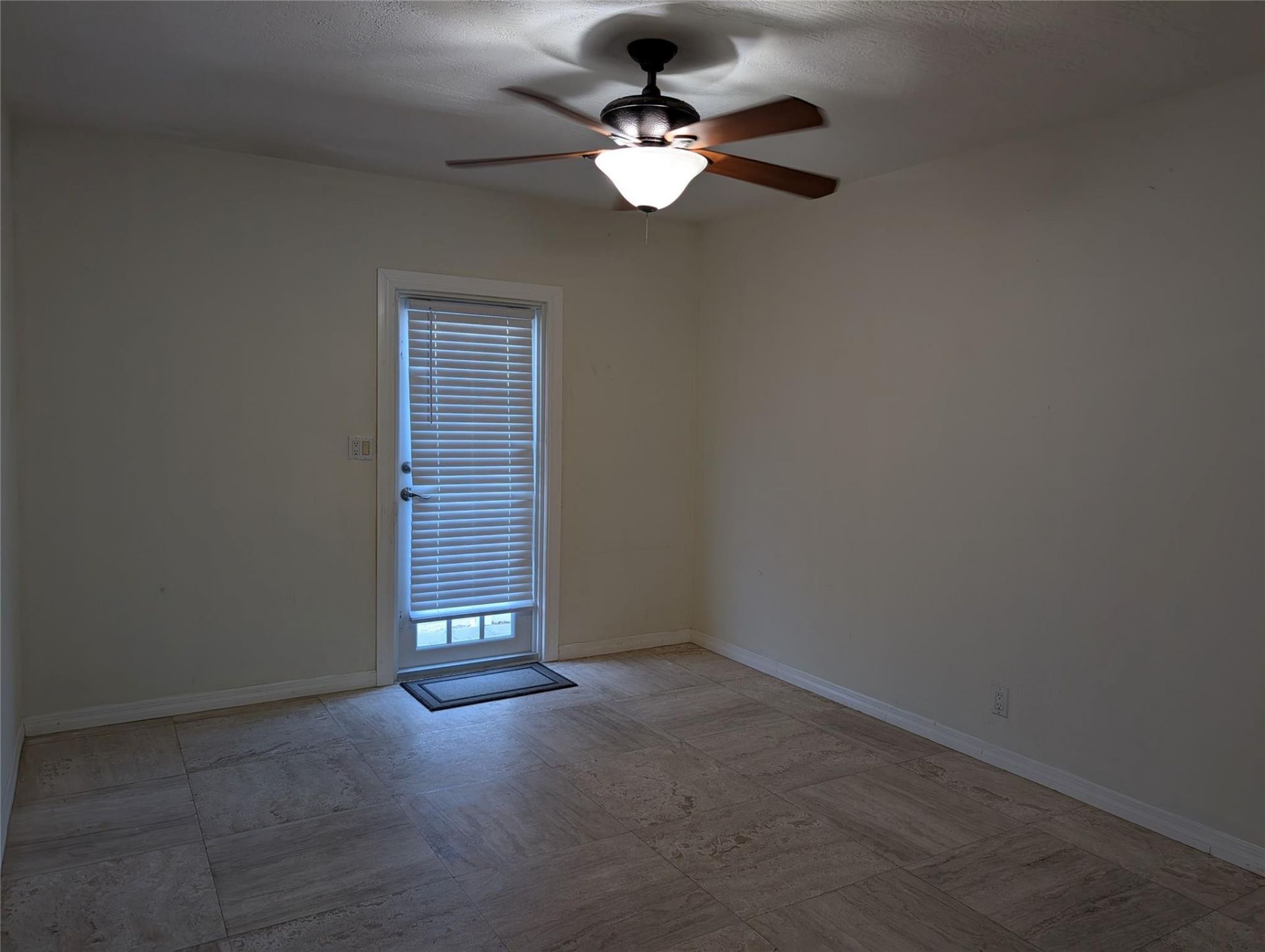 1470 N Dixie Highway N, Unit 10, Fort Lauderdale, FL 33304 Photo