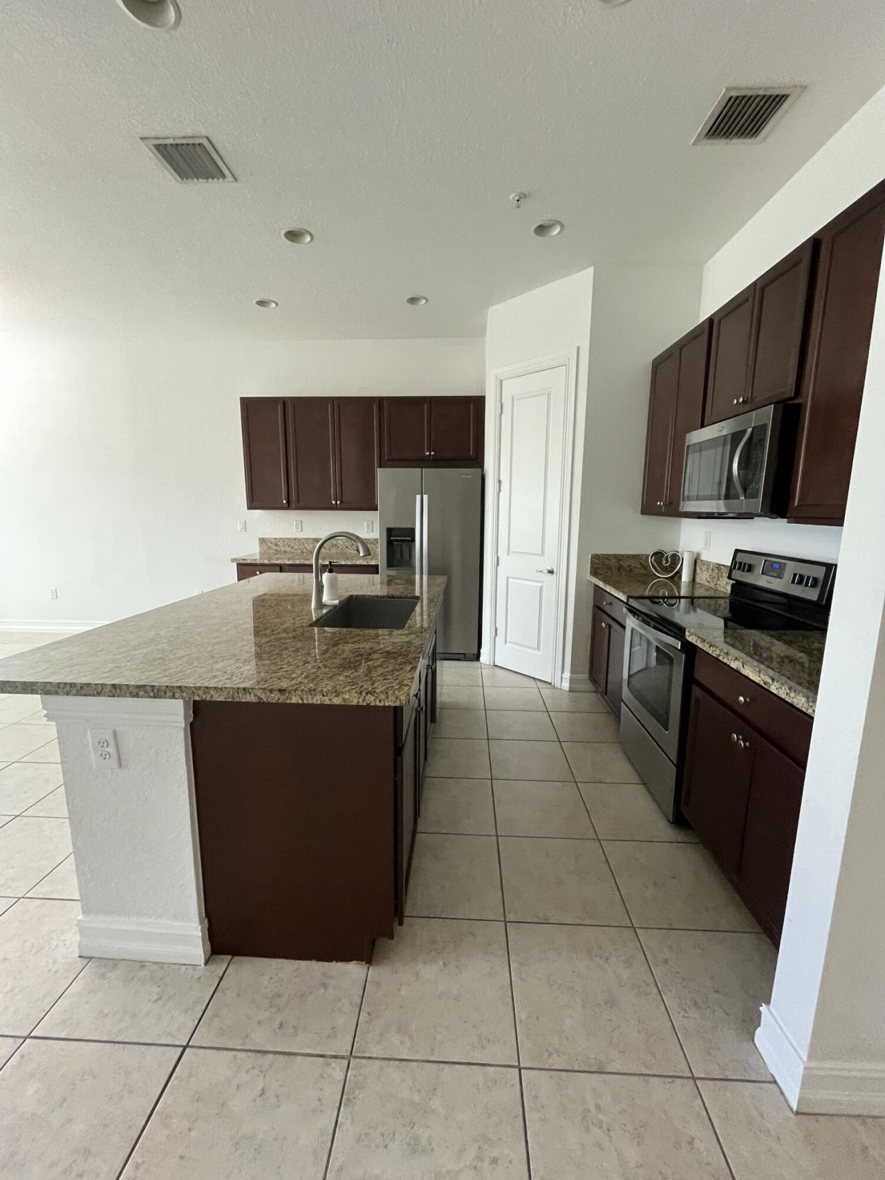 1393 SW 115th Avenue, Pembroke Pines, FL 33025 Photo