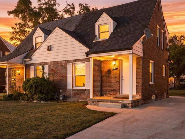 20024 Meyers Road, Detroit, MI 48235