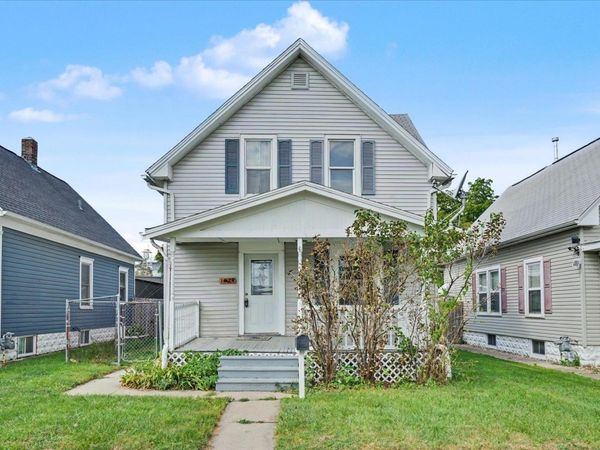 1024 SW 9th Street, Cedar Rapids, IA 52404