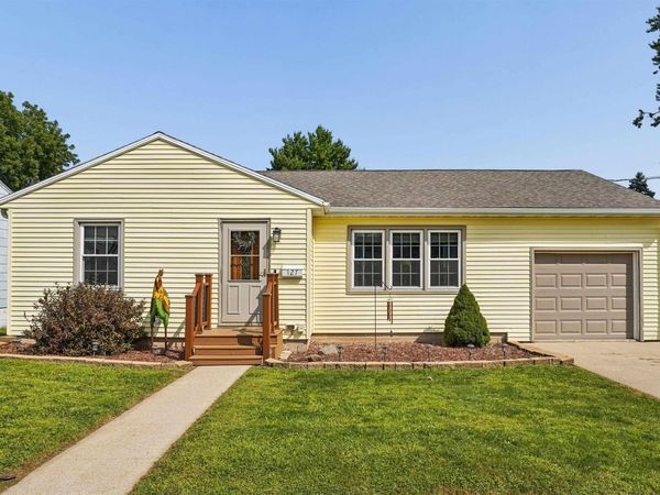 127 Cook Street, West Union, IA 52175