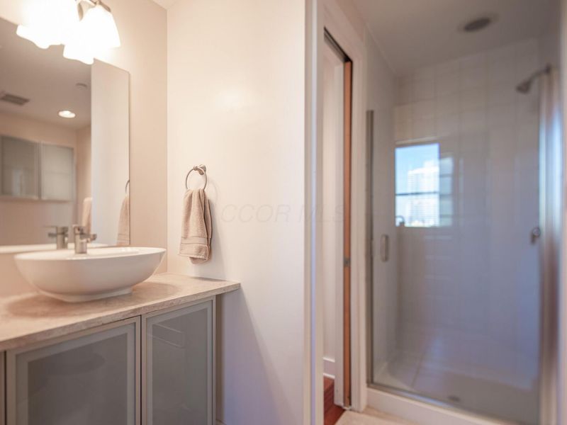 150 E Main Street, Unit 610, Columbus, OH 43215 Photo 18