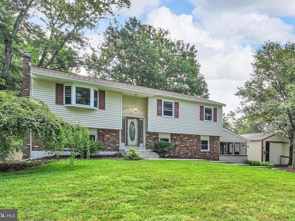 2900 THOMPSON ROAD, HARLEYSVILLE, PA 19438