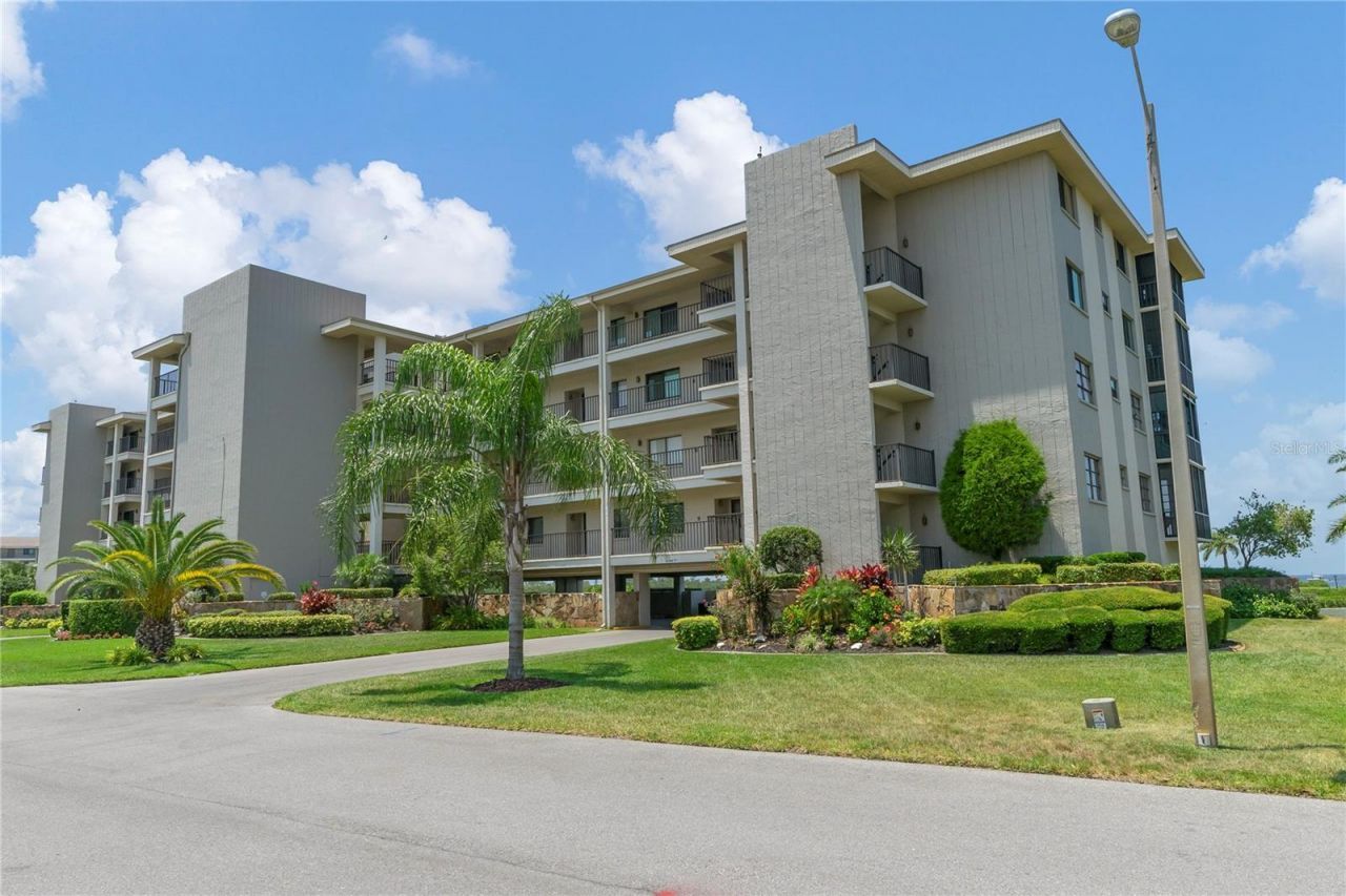 8251 Brent Street , Unit 941, Port Richey, FL 34668 Photo