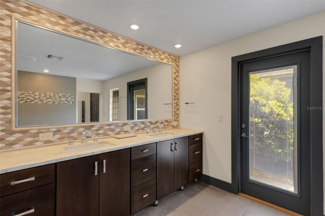 2634 Collins Avenue , Lakeland, FL 33803 Photo