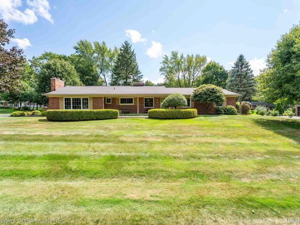 932 S Reading Road , Bloomfield Township, Mi 48304