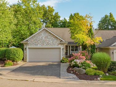 6582 Forest Ridge Court, Independence Township, Mi 48346