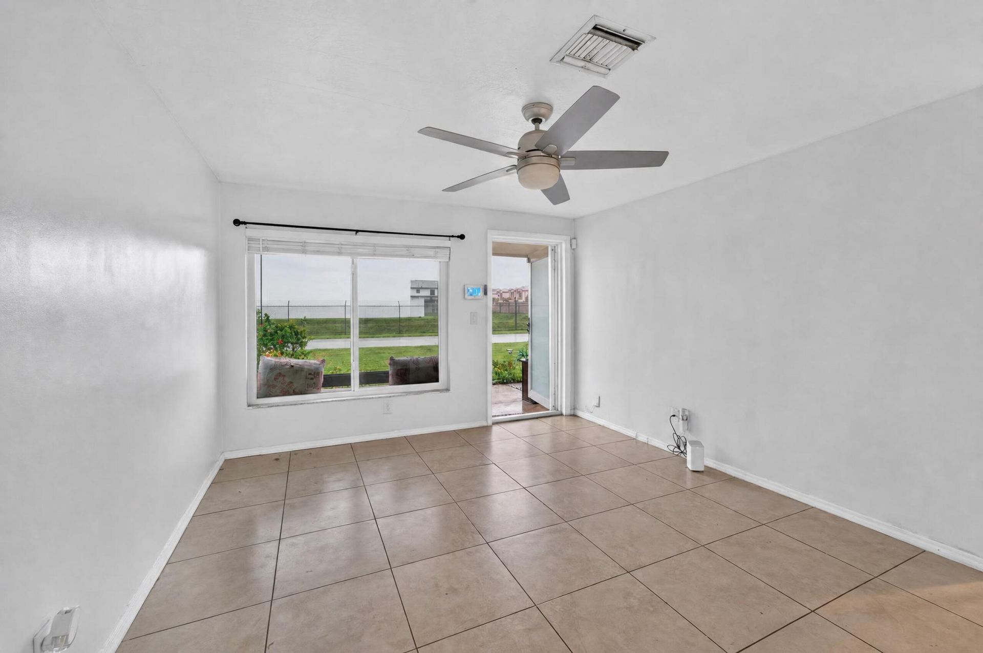 5900 Atlanta Street, Hollywood, FL 33021 Photo