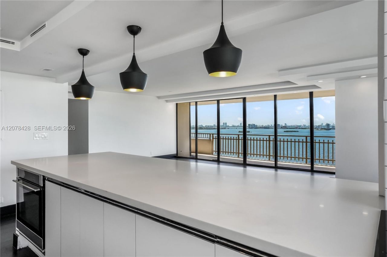 11113 Biscayne Blvd , Unit 1951, Miami, FL 33181 Photo