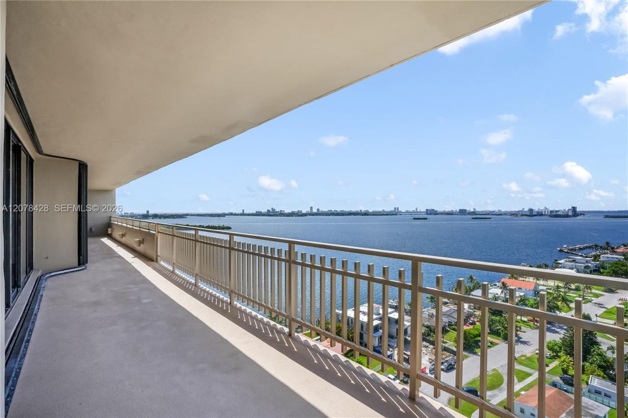 11113 Biscayne Blvd , Unit 1951, Miami, FL 33181 Photo