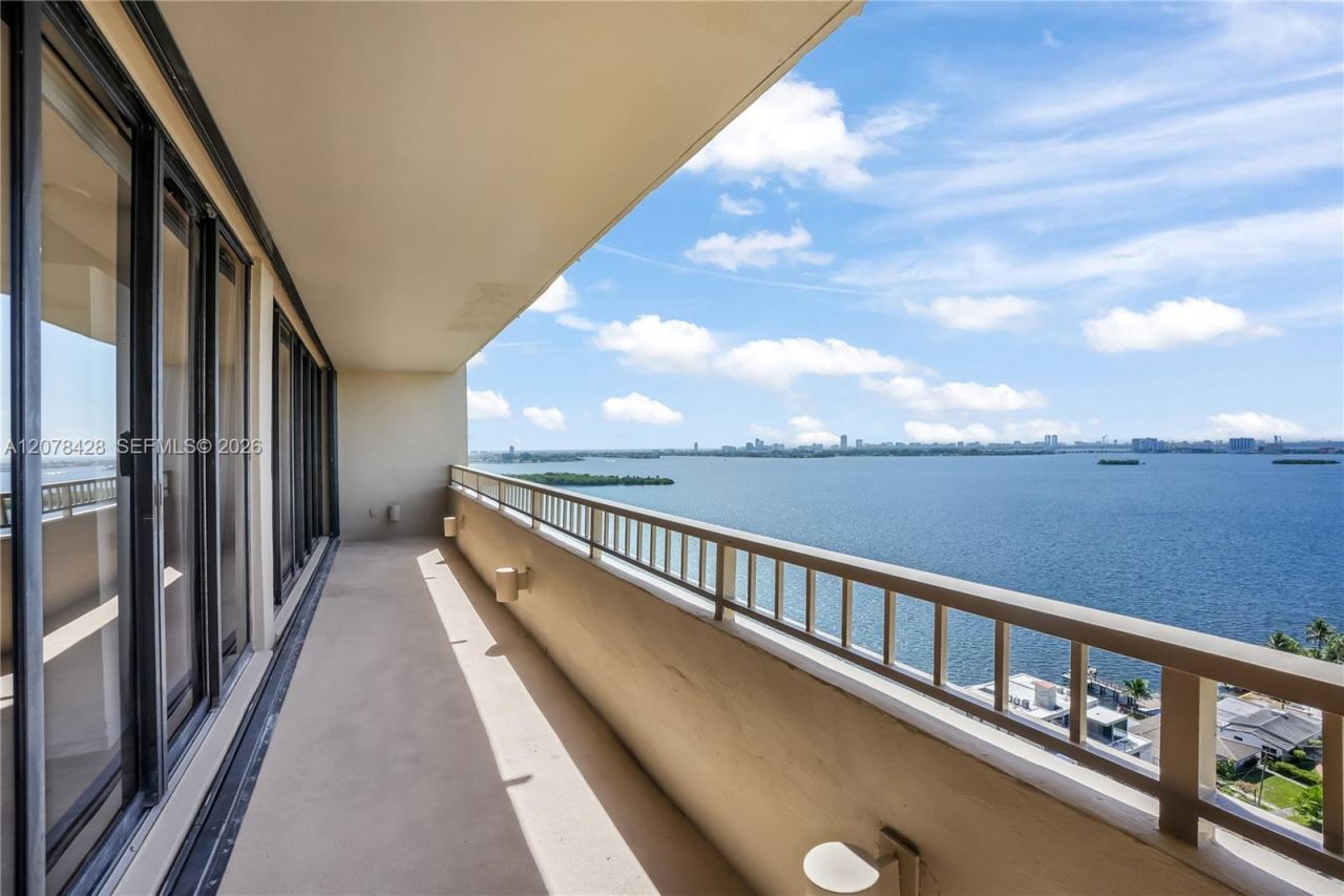 11113 Biscayne Blvd , Unit 1951, Miami, FL 33181 Photo