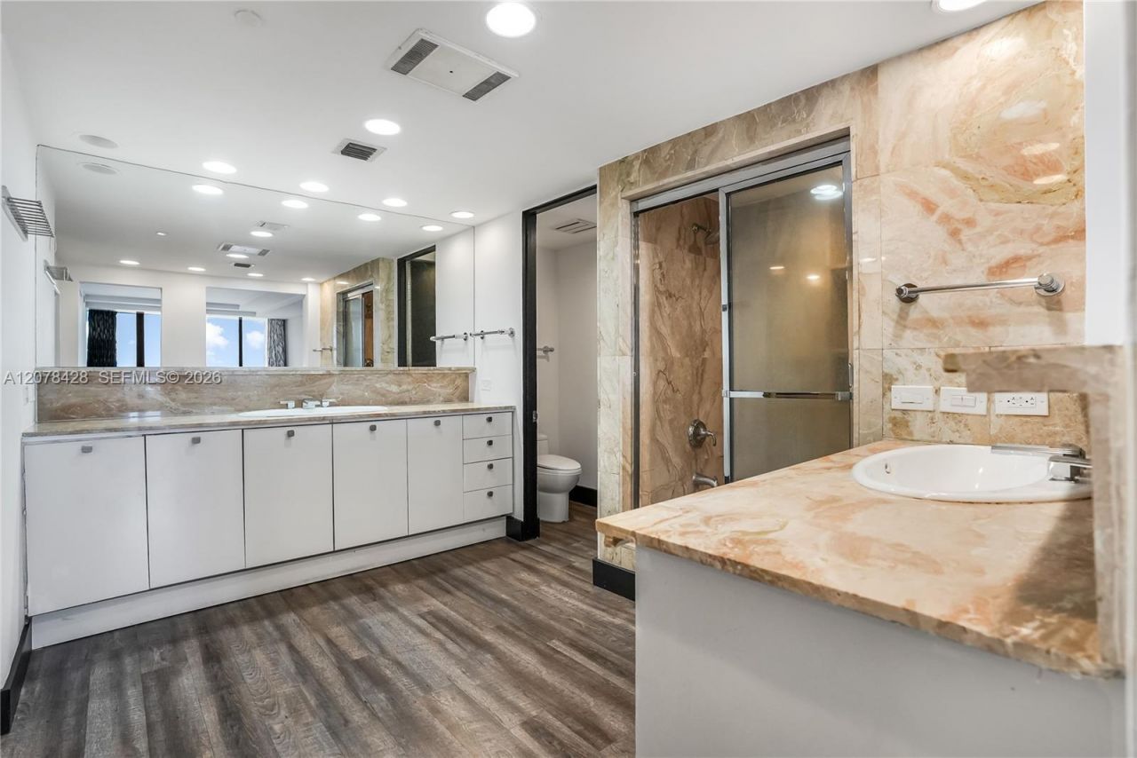 11113 Biscayne Blvd , Unit 1951, Miami, FL 33181 Photo