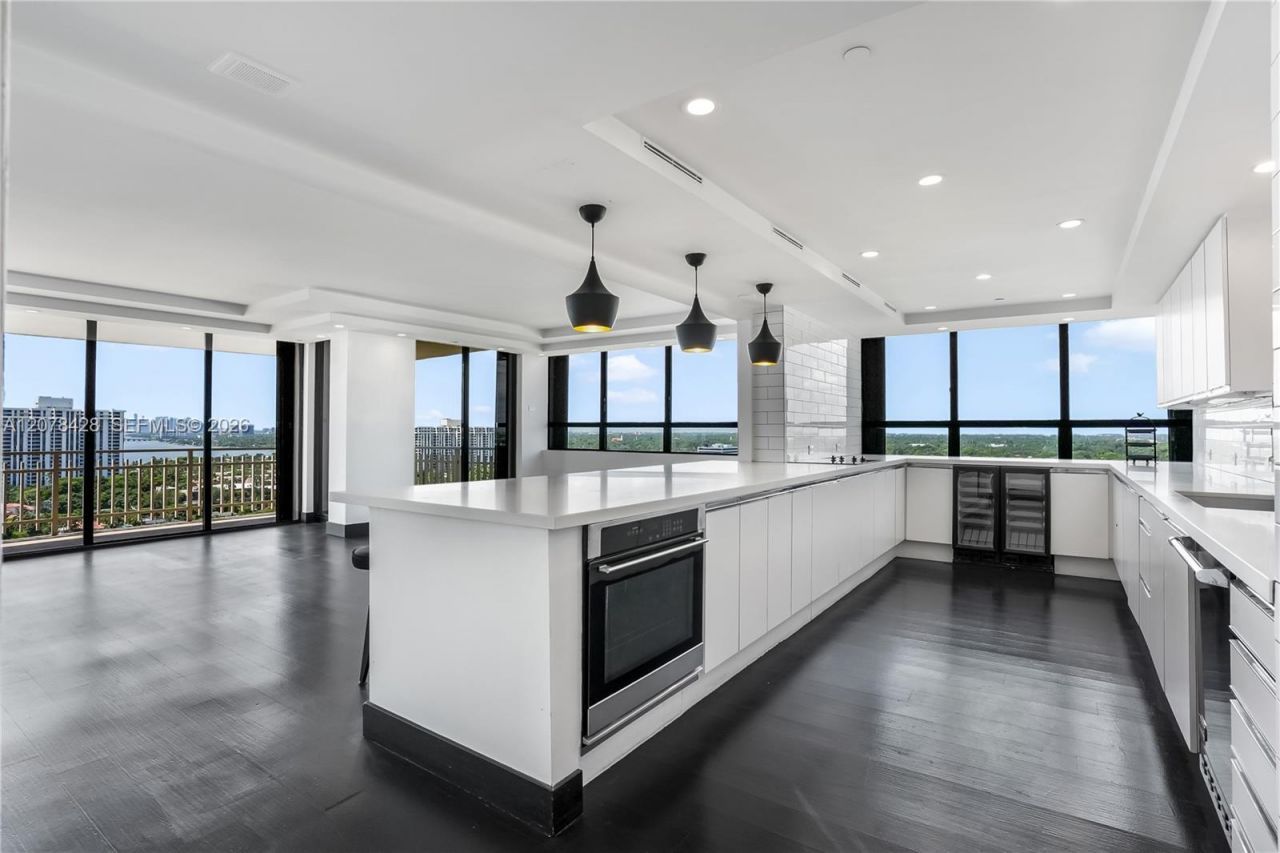 11113 Biscayne Blvd , Unit 1951, Miami, FL 33181 Photo