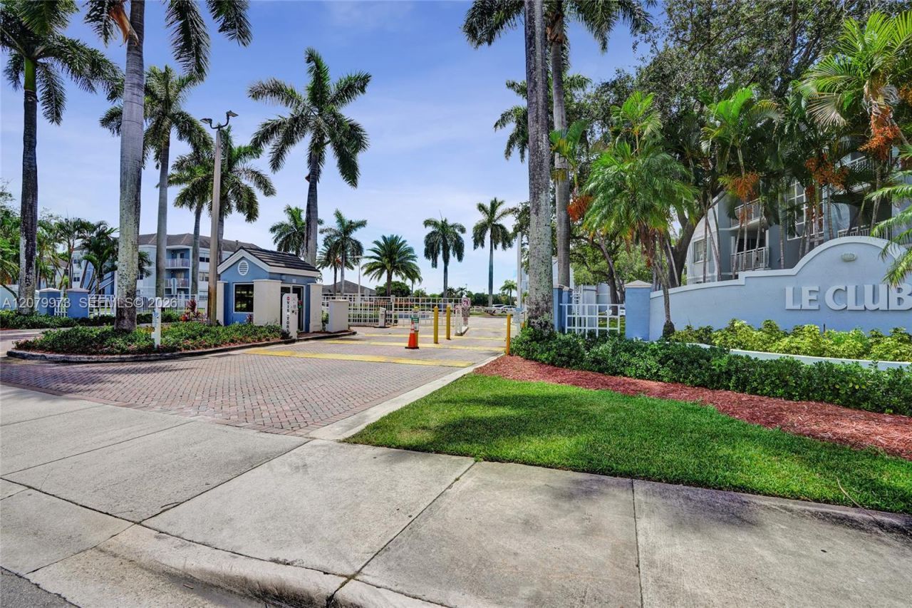 8660 SW 212th St , Unit 111, Cutler Bay, FL 33189 Photo