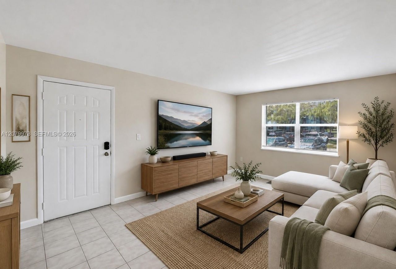 8660 SW 212th St , Unit 111, Cutler Bay, FL 33189 Photo