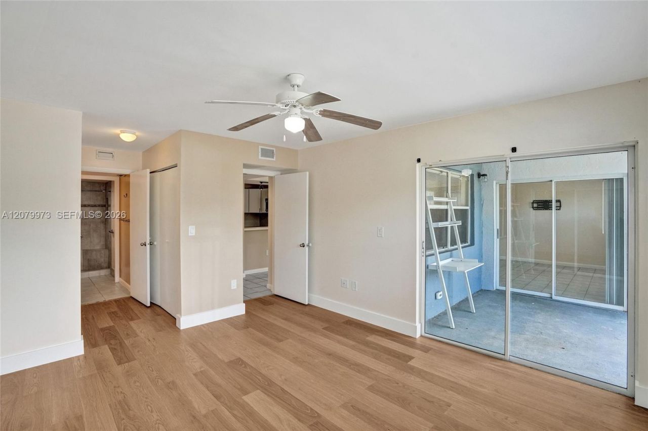 8660 SW 212th St , Unit 111, Cutler Bay, FL 33189 Photo
