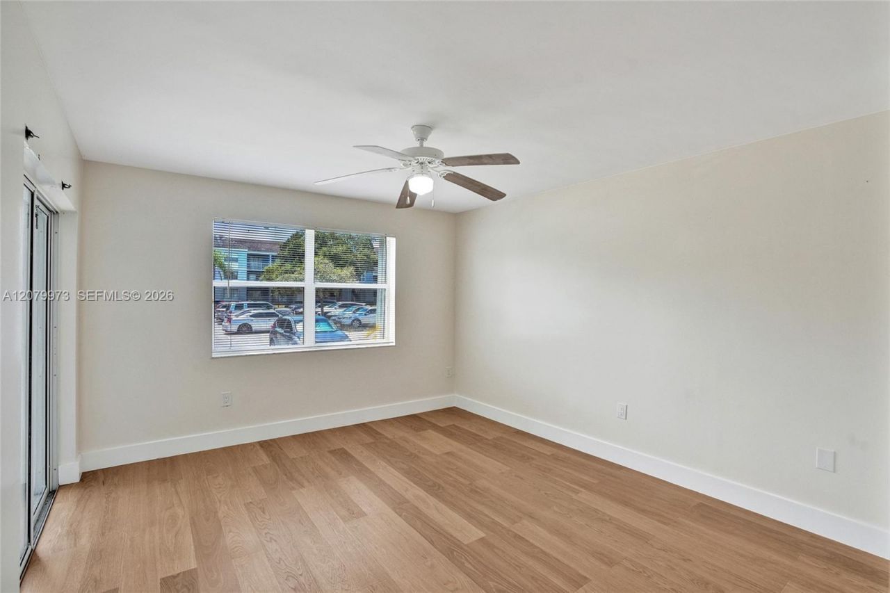 8660 SW 212th St , Unit 111, Cutler Bay, FL 33189 Photo