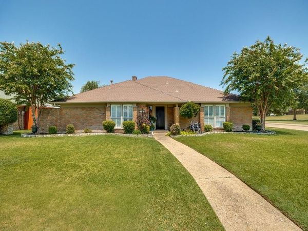 3801 Graphic Place, Plano, TX 75075