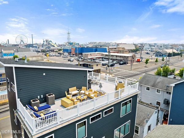 1011 W Central Avenue, Seaside Heights, NJ 08751