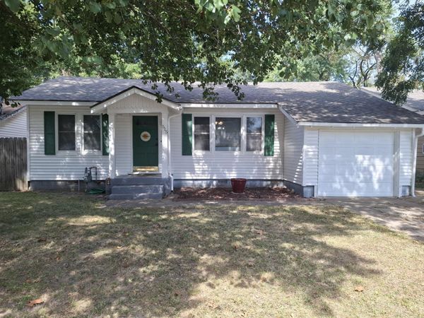515 N Miller Street , Vinita, OK 74301