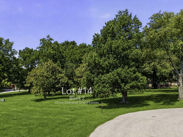 204 Peach Circle , Grove, OK 74344