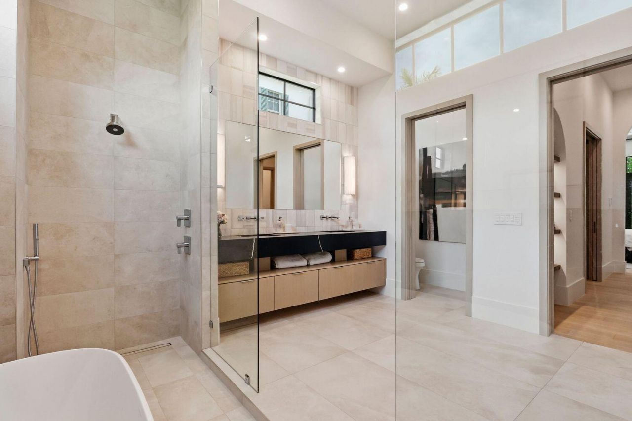 232 Linda Lane, West Palm Beach, FL 33405 Photo