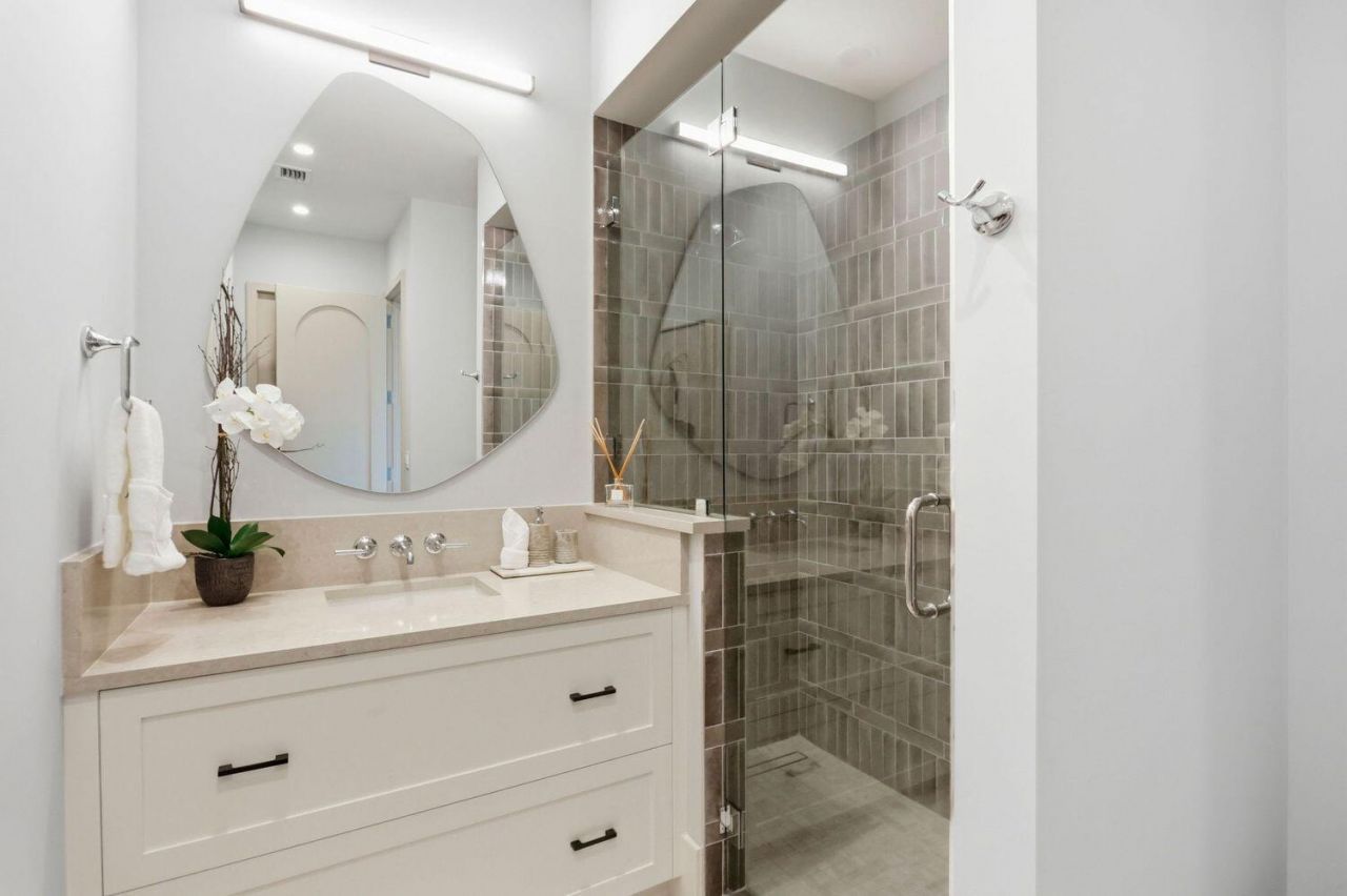 232 Linda Lane, West Palm Beach, FL 33405 Photo