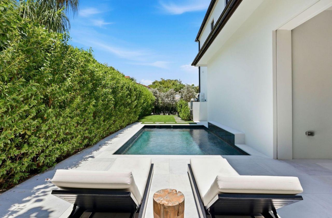 232 Linda Lane, West Palm Beach, FL 33405 Photo