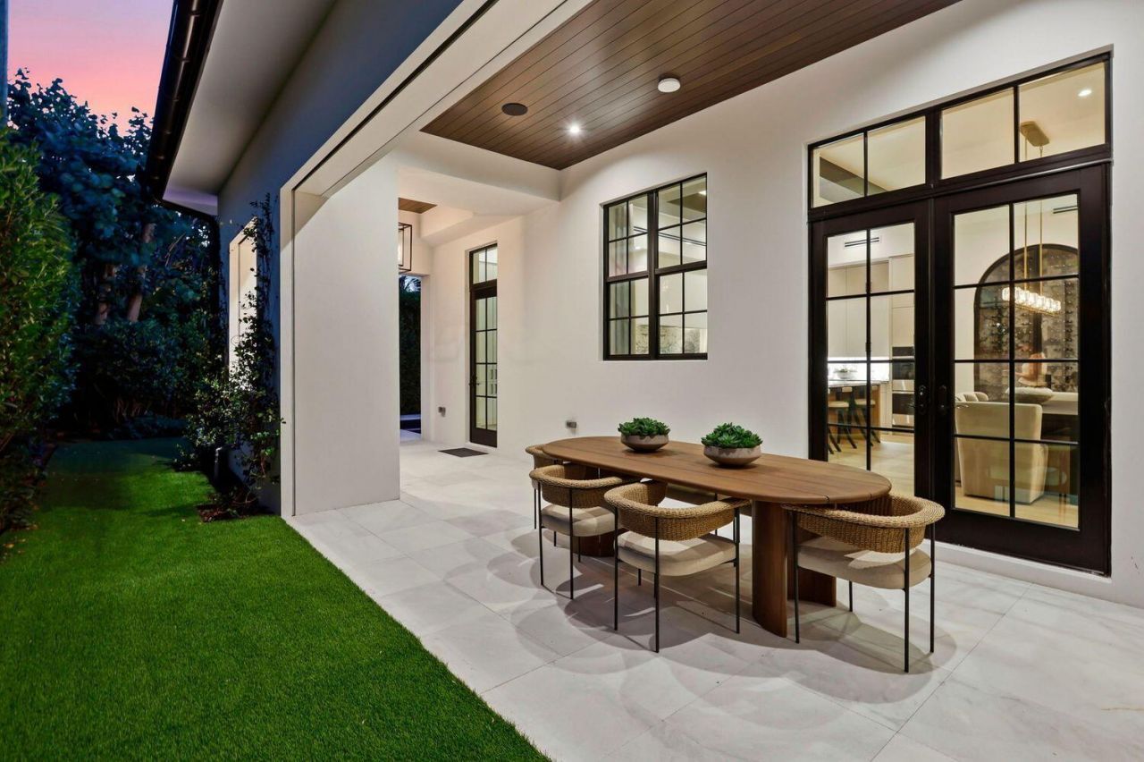 232 Linda Lane, West Palm Beach, FL 33405 Photo