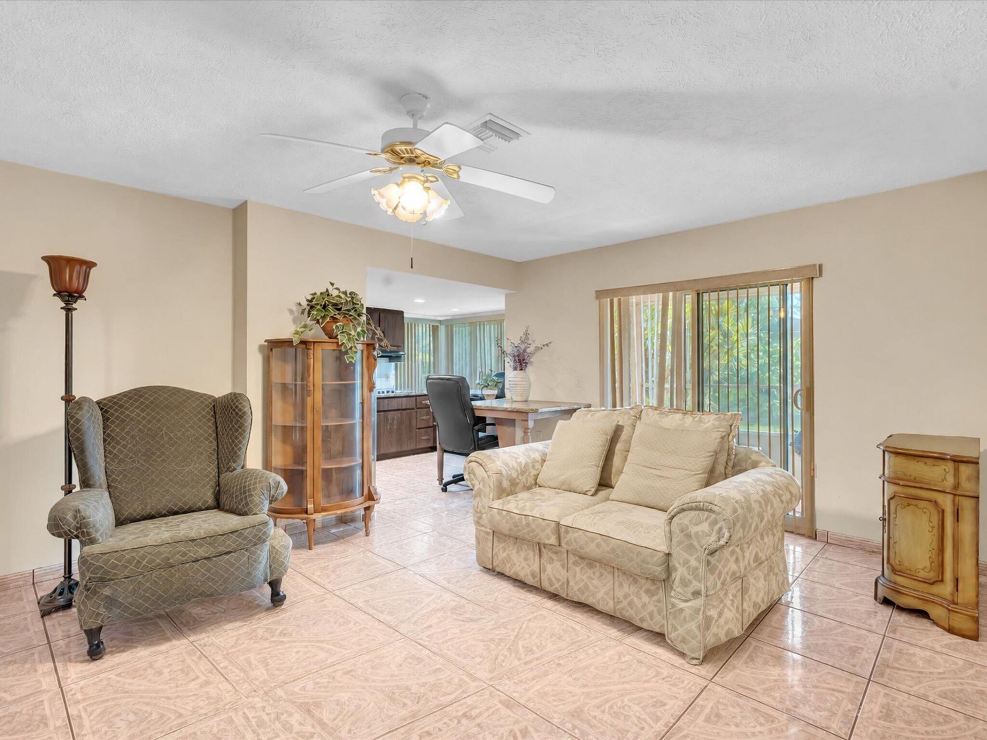 135 SW 7th Avenue, South Bay, FL 33493 Photo