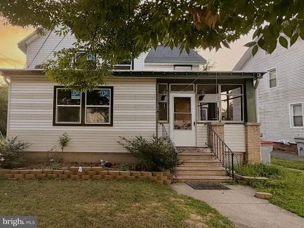 21 N MYRTLE STREET , VINELAND, NJ 08360