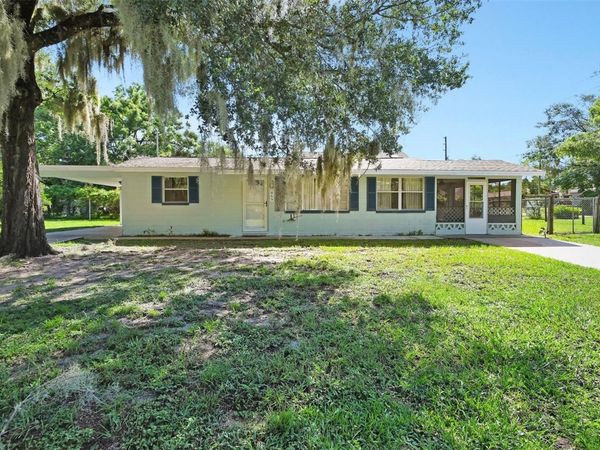 869 PRATT STREET , DELAND, FL 32720