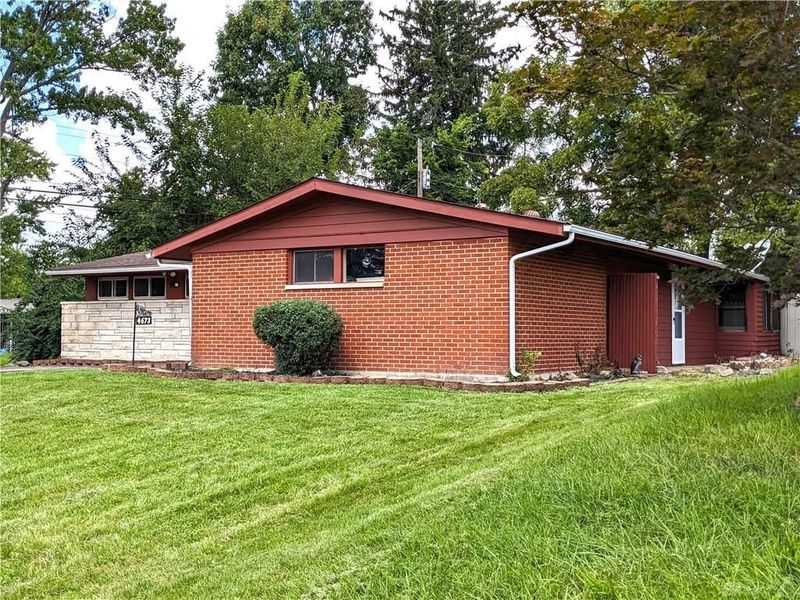 4673 Hedgewood Drive, Dayton, OH 45406 Photo 2