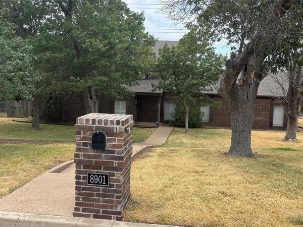 8901 Raven Drive , Woodway, TX 76712