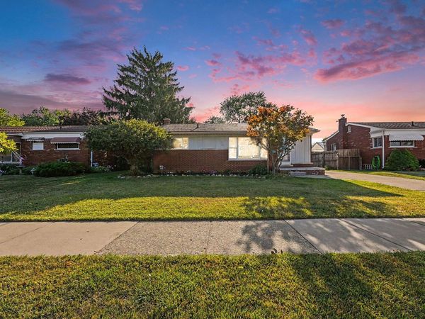 25338 Wagner Avenue, Warren, MI 48089