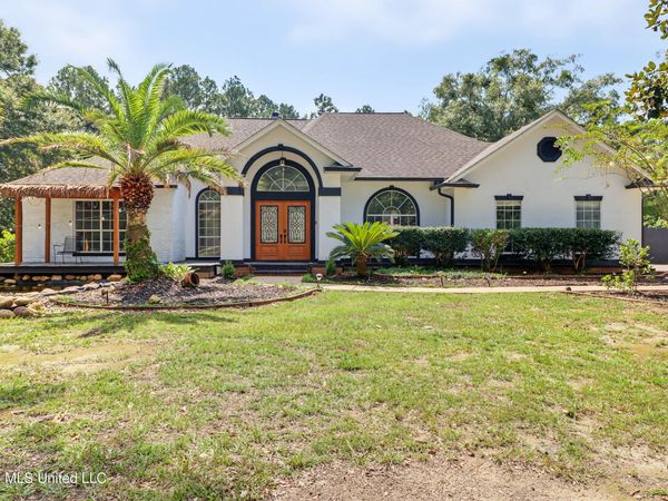 14158 Longwood Circle, D'Iberville, MS 39540
