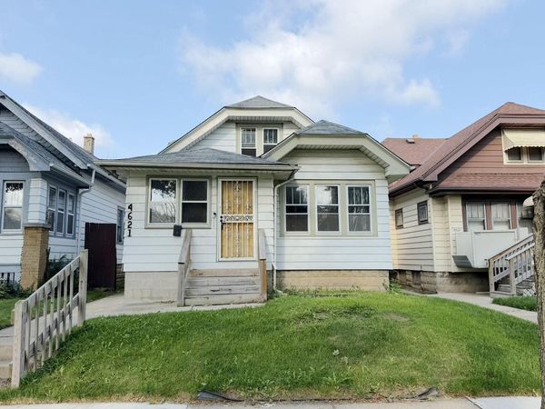 4621 N 30th STREET, Milwaukee, WI 53209