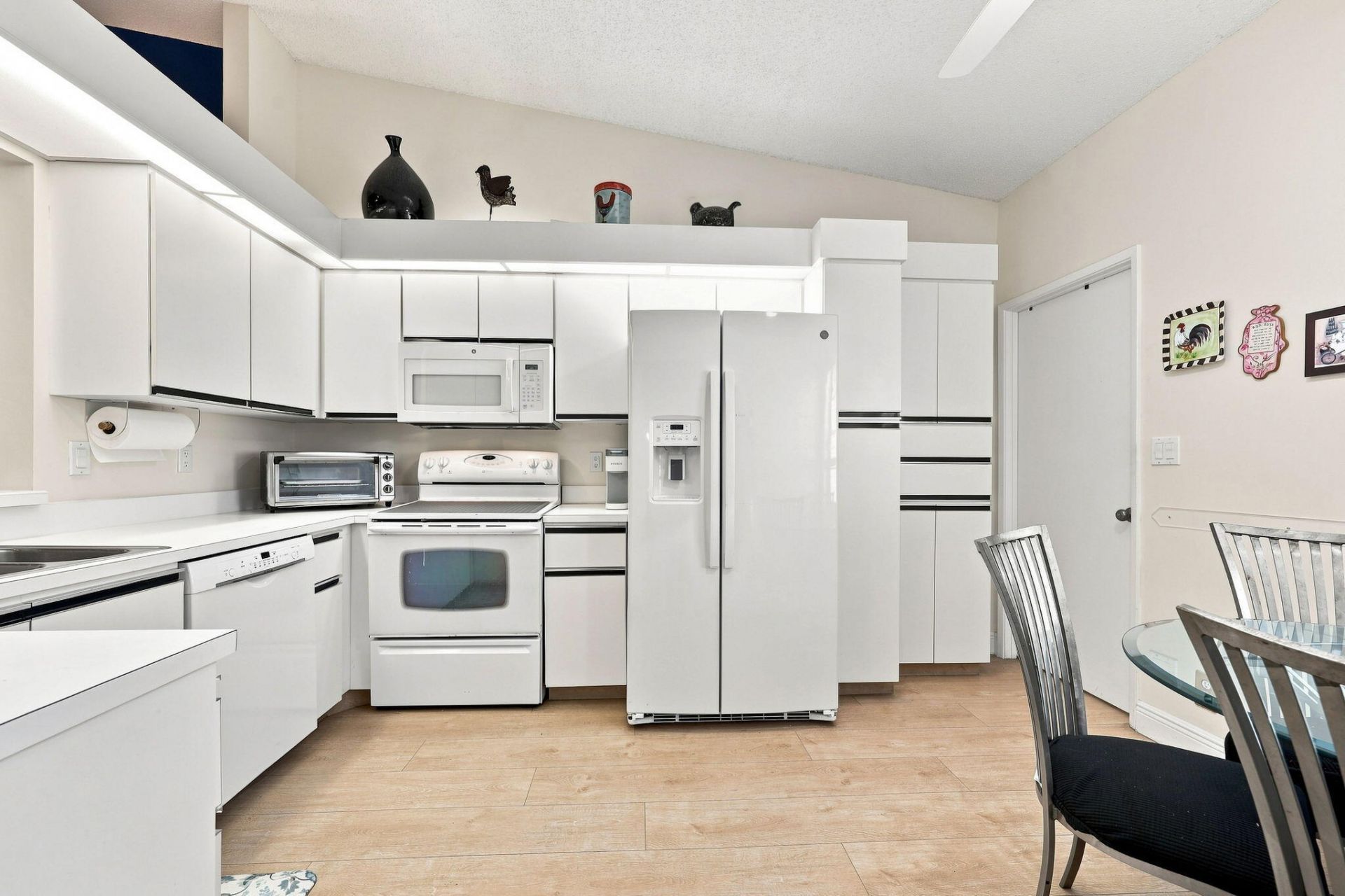 6013 Sunny Pointe Circle, Delray Beach, FL 33484 Photo