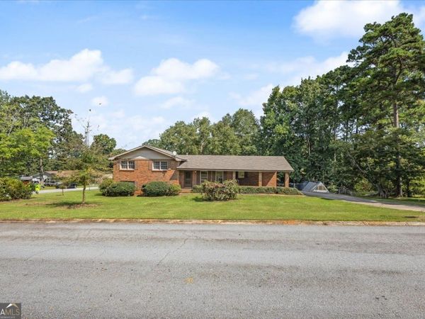 5082 Ailene Drive, Douglasville, GA 30135