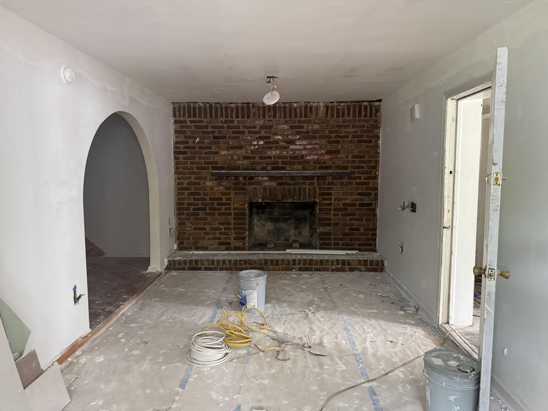 1520 Acacia Street Photo 6