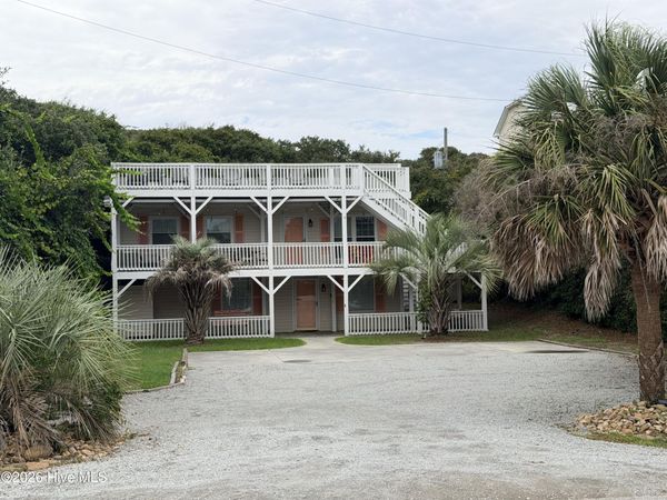 5708 Emerald Drive , Emerald Isle, NC 28594