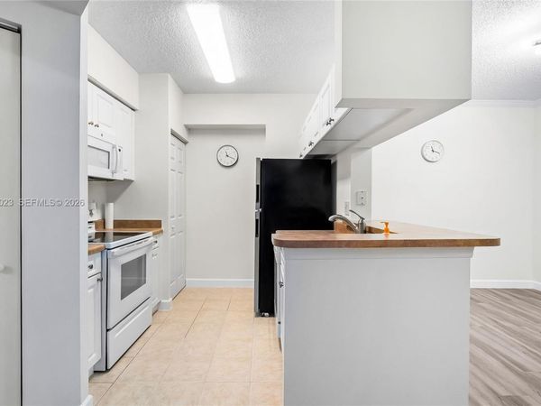 17150 N Bay Rd, Unit 2301, Sunny Isles Beach, FL 33160